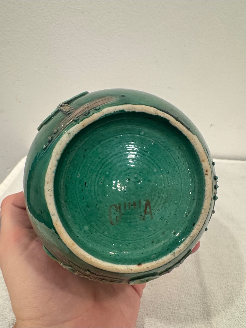 Antique Chinese Wang Bingrong Green Relief Porcelain Ginger Jar Crane & Lotus 4” - Picture 7 of 7